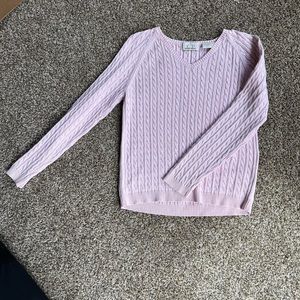 Pink sweater size medium. Good condition.